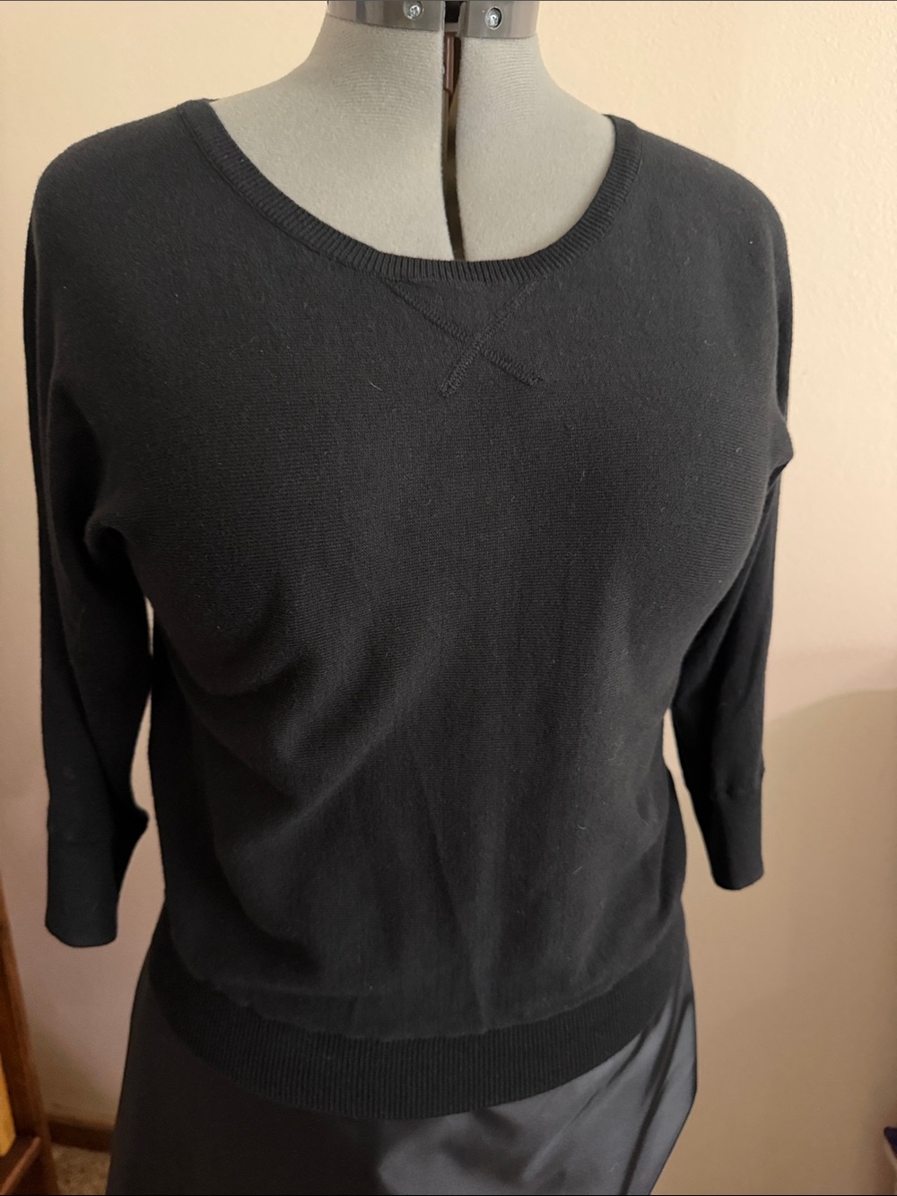 Women's Black Crewneck Pullover Sweater